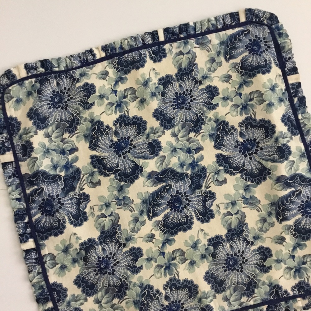 French Country Living Pillow Sham (1) Euro